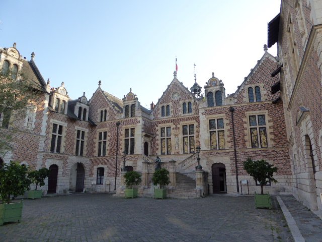 Orléans, Rathaus