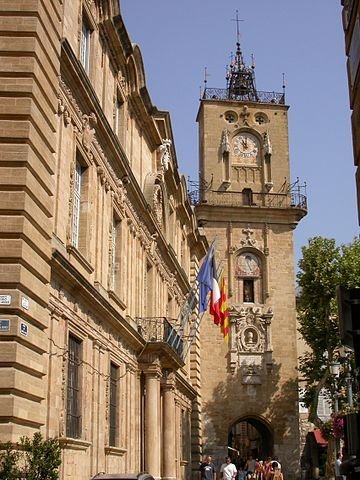 Rathaus mit Uhrturm; Quelle: jmax, wikipedia, CC BY_SA 3.0