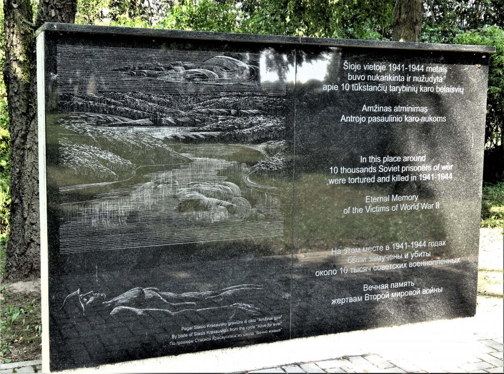 Gedenktafel für sowjetische Opfer auf dem jüdischen Friedhof