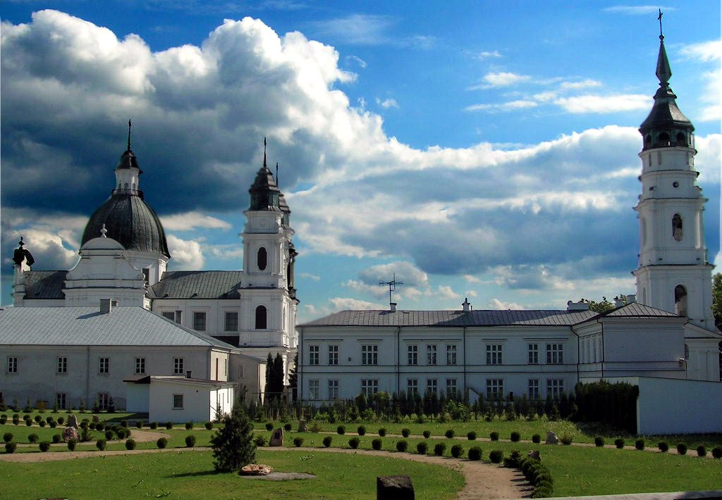 Basilika auf dem Hügel über der Stadt: Quelle: wikipedia, gemeinfrei