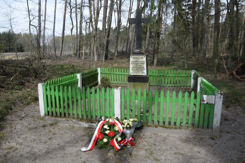 Denkmal für Ermordete in Koscian; Quelle: Koscian szemiasto 15.4.2020, fot. Starostwo powiatowe