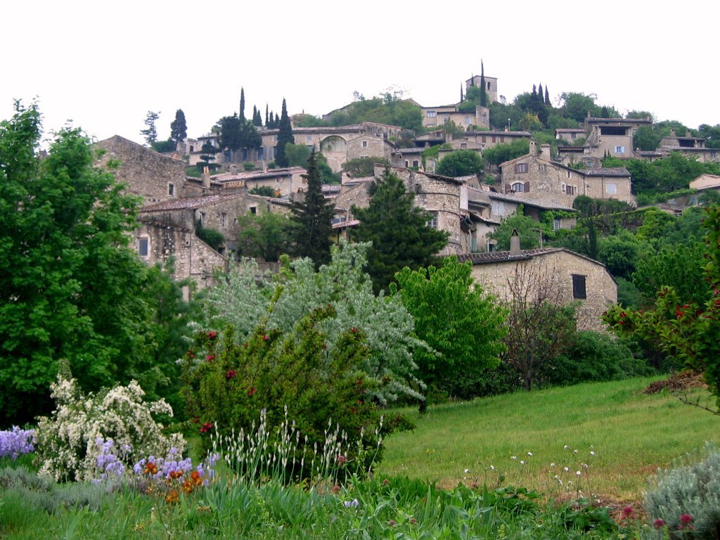 Blick ins Dorf Mirmande; Quelle: Béa, Wikipedia