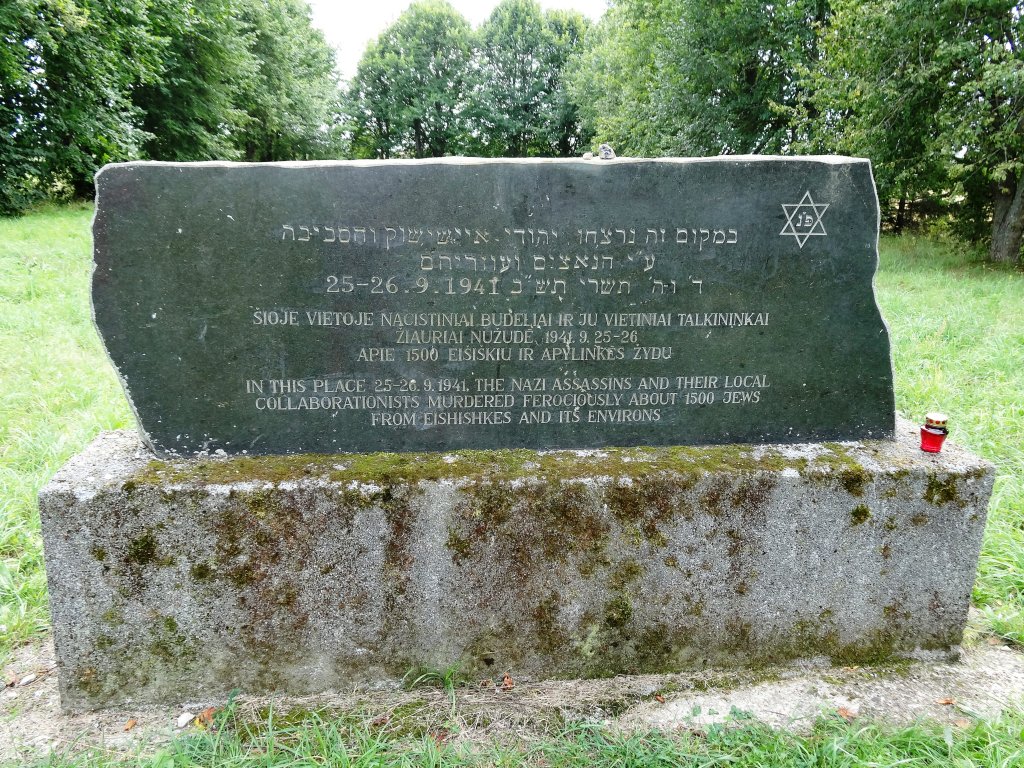 Gedenkstein auf dem alten jüdischen Friedhof