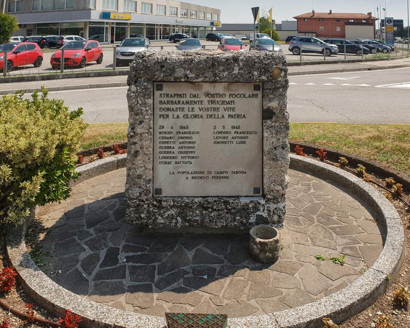 Gedenkstein an der Staatsstraße 13