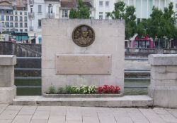 Denkmal an Jean Legay u.a. (Pl. Chévert)