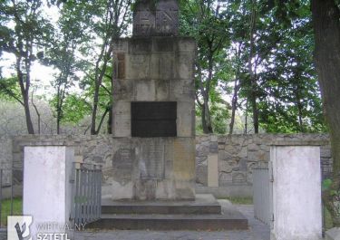Denkmal an Neuen Friedhof und die ermordeten Juden; Foto: sztetl.org