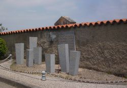Denkmal für die sieben von Milice erschossenen jüdischen Geiseln