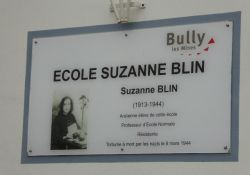 Tafel an der Schule Suzanne Blin