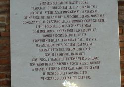 Gedenktafel für die verfolgten Roma