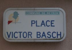 Place Victor Basch am Rathaus