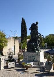 Totendenkmal La Roque-d'Anthéron