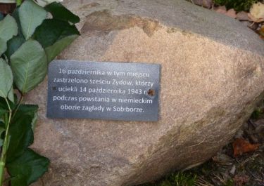 Gedenkstein erschossene Sobibor-Überlebende