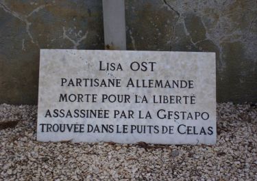 Grab von Lisa Ost in Alès