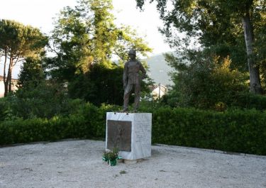 Denkmal für die Gefallenen an der Linea Gotica (Foto: Baldini)