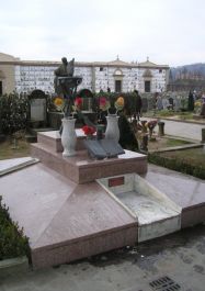 Denkmal auf dem Cimitero del Pino (Foto: Chiti)