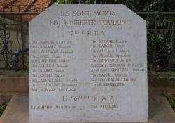 Gedenkstein für algerische Befreiungssoldaten (Place Louis Charry)