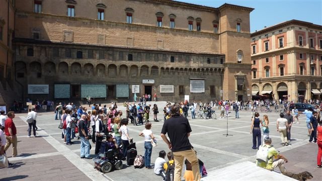 Bologna Piazza Nettuno