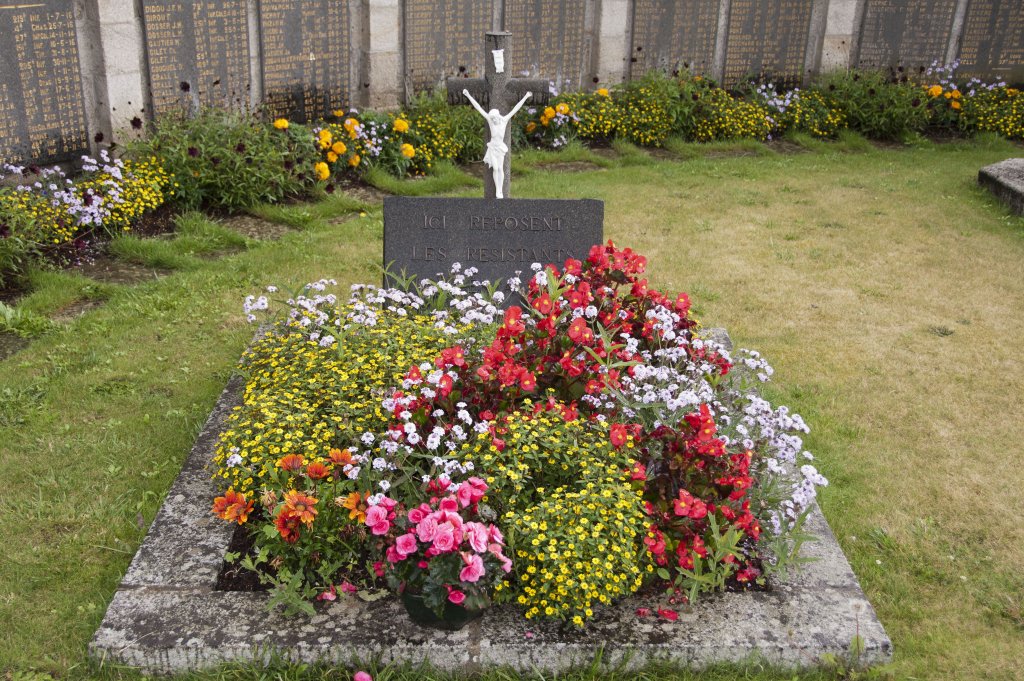 Grab der Erschossenen von Brest in St. Pol