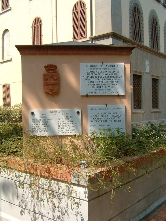 Gedenktafeln am Rathaus von Cavriglia (Foto: Baldini)