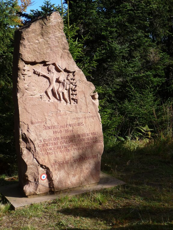 Denkmal der Fluchthelfer auf halbem Weg (© Peter Hammerich)