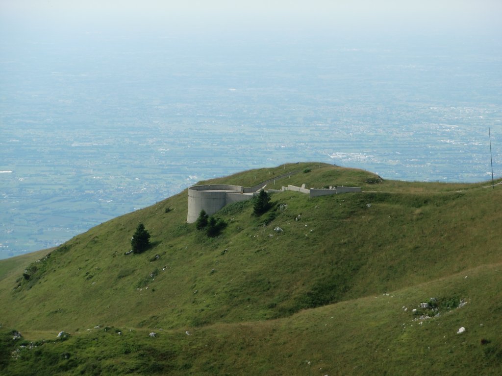 Partisanendenkmal auf dem Monte Grappa