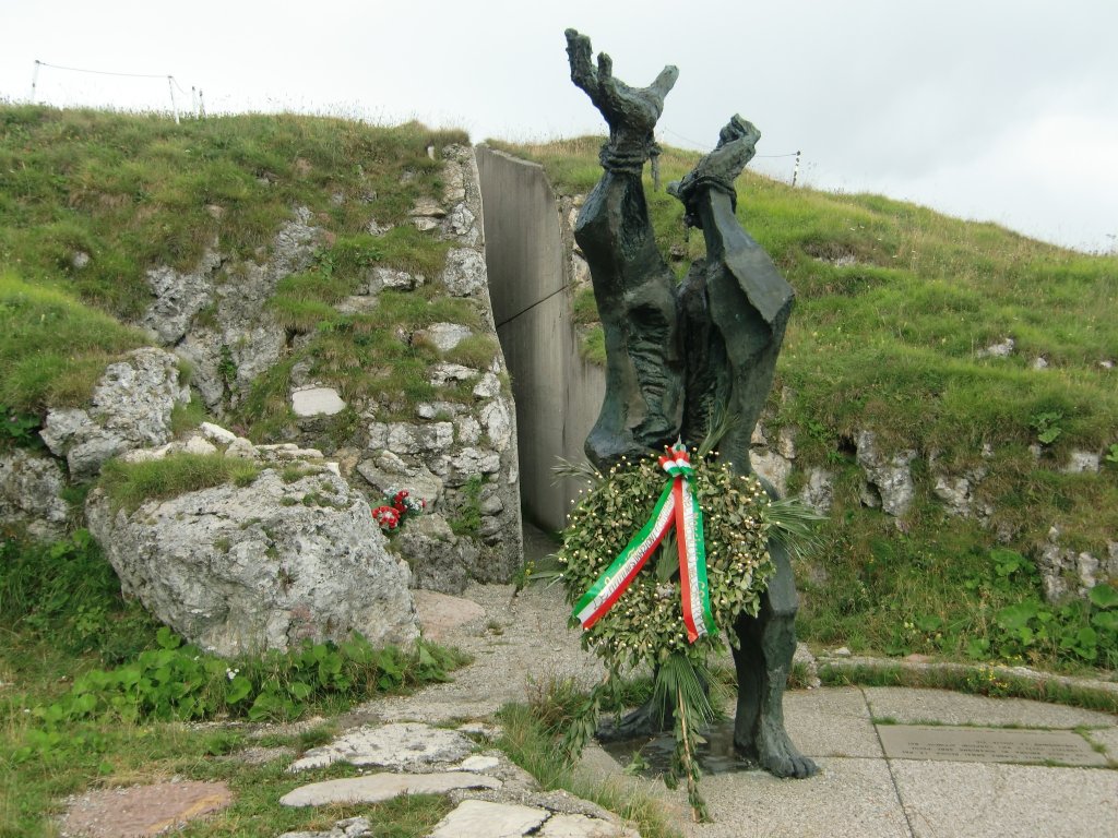 Partisanendenkmal (Skulptur: Murer)