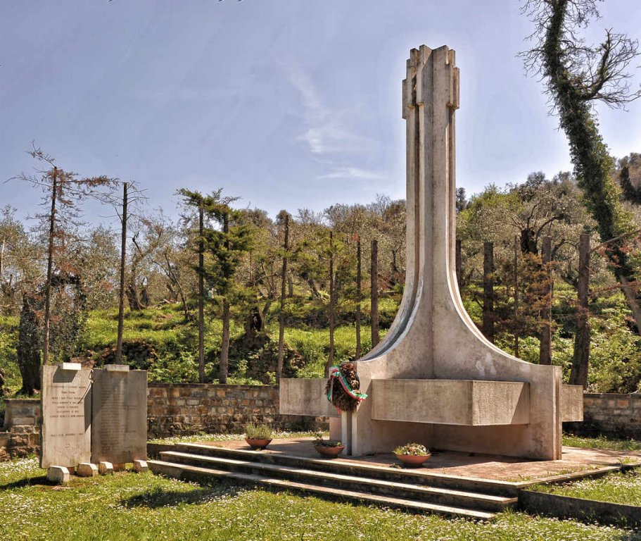 Gedenkstätte in Torre Paponi