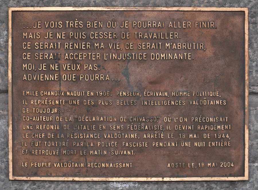Tafel für Émile Chanoux am Rathaus