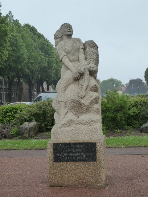 Denkmal Bombenopfer 11.6.44