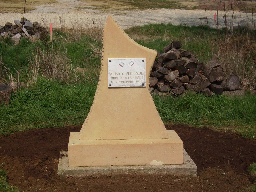 Stele Dante Pederzoli