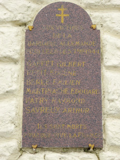 Gedenktafel mit Namen der Opfer