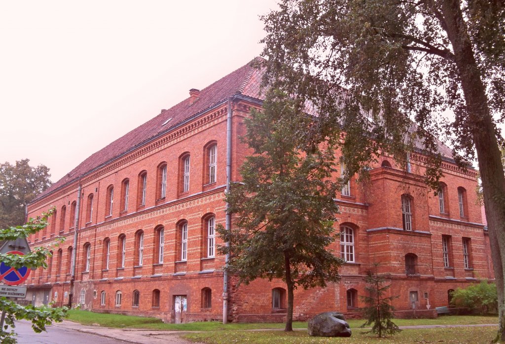 Ehemalige Provinzial-Heil- und Pflegeanstalt Kortau im heutigen Zustand (Quelle: de.wikipedia &copy; Panek. CC BY-SA 3.0 pl)