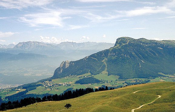 Saint-Nizier-de-Moucherotte oberhalb Isère-Tal; Quelle: Mairie de Saint-Nizier