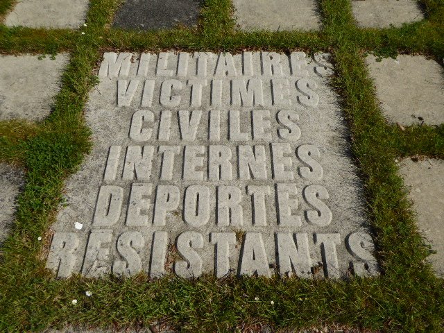 Totendenkmal, Ausschnitt Totendenkmal, Ausschnitt