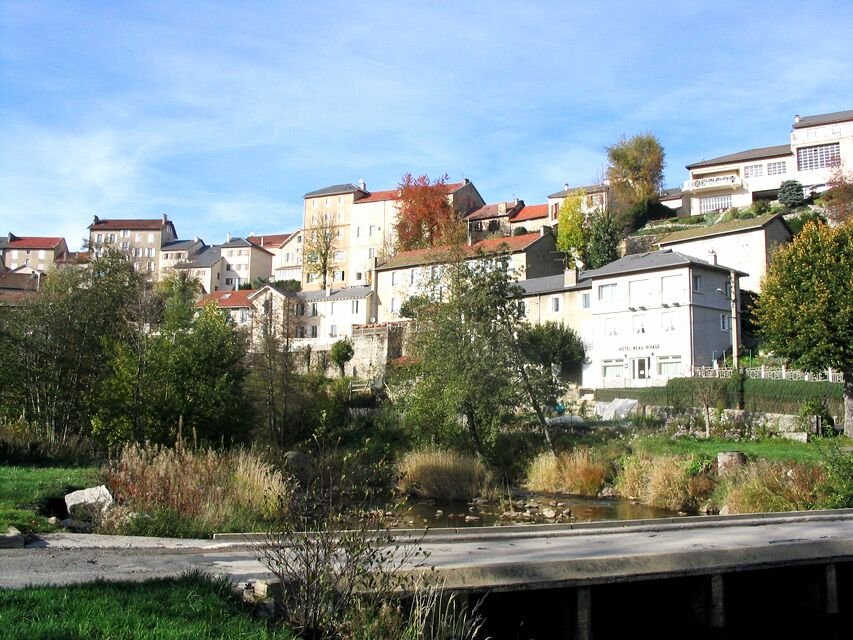 Blick auf Vivarais-Plateau (Fay-sur-Lignon); Quelle: Office de Tourisme