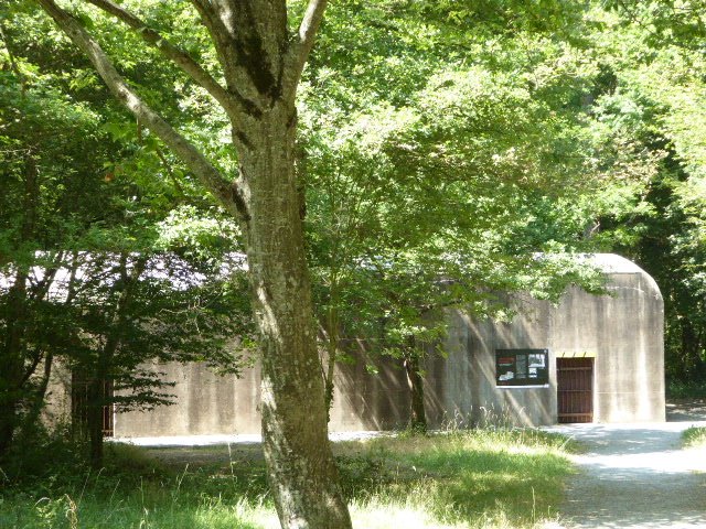 Eingang zu einem Bunker der dt. Kriegsmarine