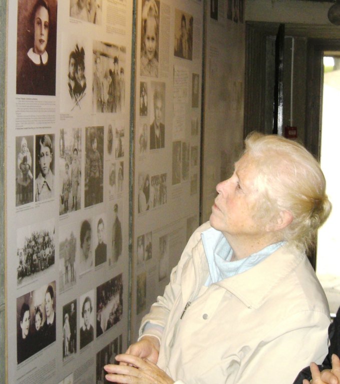 Juliane Zarchi im IX.Fort (2008)