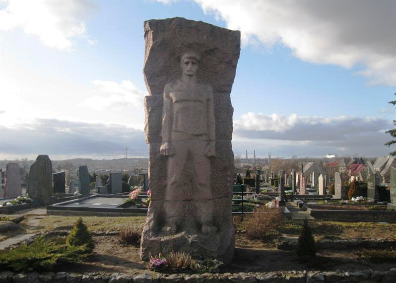 Denkmal auf dem Friedhof (kvr/J.P.)