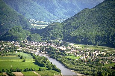 Blick auf Aiguebelle, © tousrisme-maurienne.com 