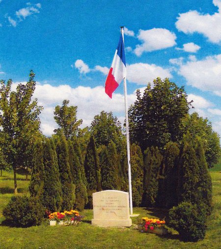 Stele der Märtyrer; © Gemeinde Creney