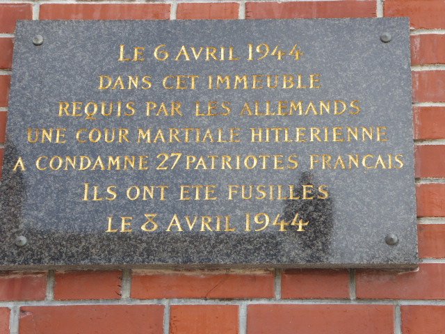 Gedenktafel an deutsches Kriegsgericht 