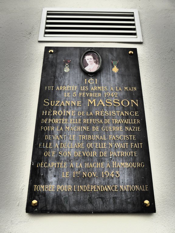 Gedenktafel am Wohnhaus, Paris 19°