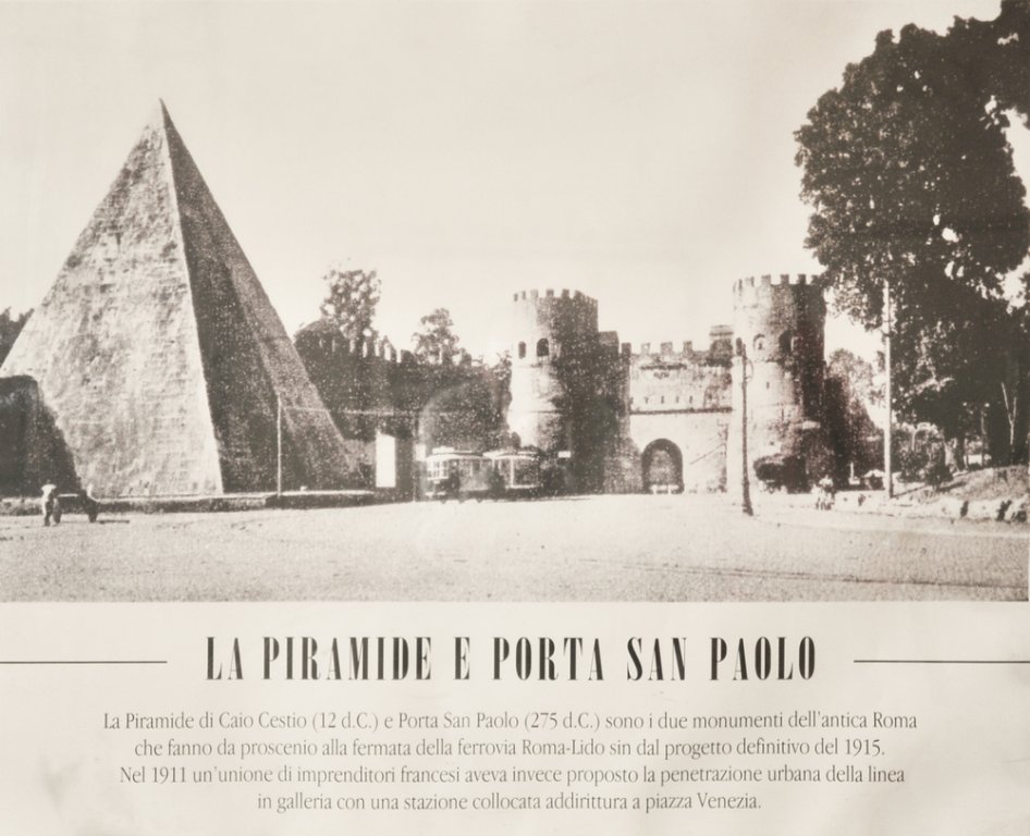 Porta San Paolo und Cestius-Pyramide