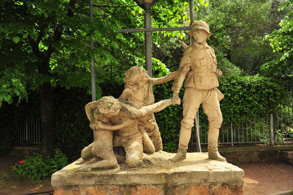 Monumento ai Deportati - Parco 17 Aprile 1944