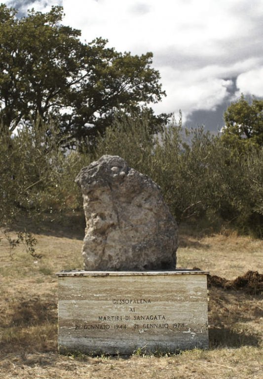 Gedenkstein in Sant'Agata di Gessopalena