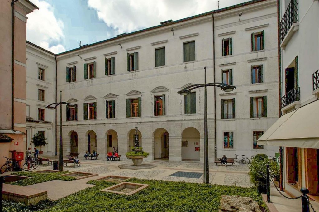 Treviso, Piazza del Quartiere Latino