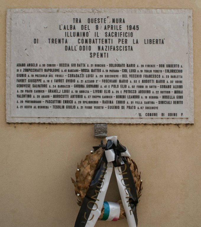 Gedenktafel am Gefängnis in der Via Spalato