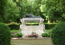 Totendenkmal 