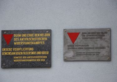 Museum – ältere Gedenktafeln *)