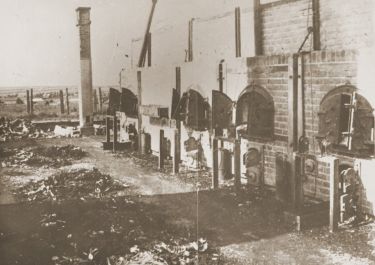 Vernichtungslager (Foto, nach Juli 1944: USHMM 28509)